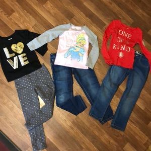 3 outfit girls Bundle! Clothing are in EUC😍!